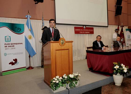 El lanzamiento del plan quinquenal de la salud fue encabezado por el gobernador Urtubey.