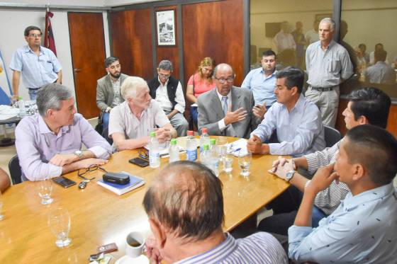 Gobierno provincial y nueve municipios norteños trabajan con un consorcio de obras públicas