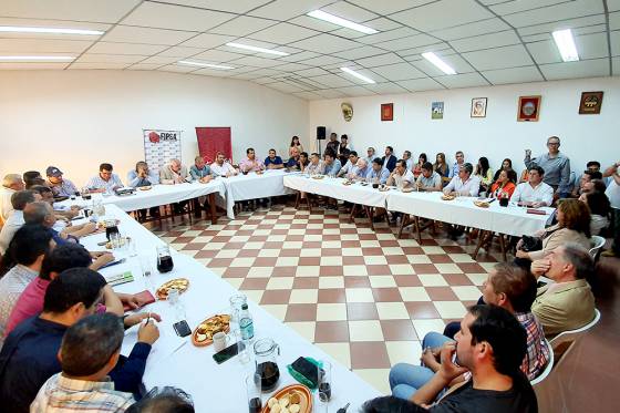 El Coordinador de Enlace y Relaciones Políticas se reunió con los intendentes de la Provincia