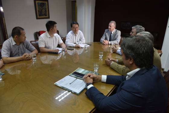 El Vicegobernador recibió a directivos de la empresa china Tobacco International Argentina