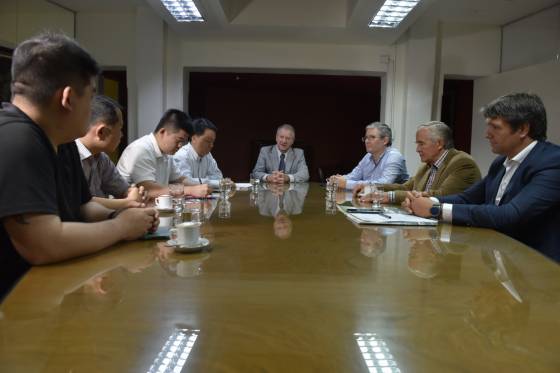 El Vicegobernador recibió a directivos de la empresa china Tobacco International Argentina