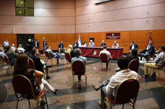 Pablo Outes encabezó la reunión del Consejo Económico y Social