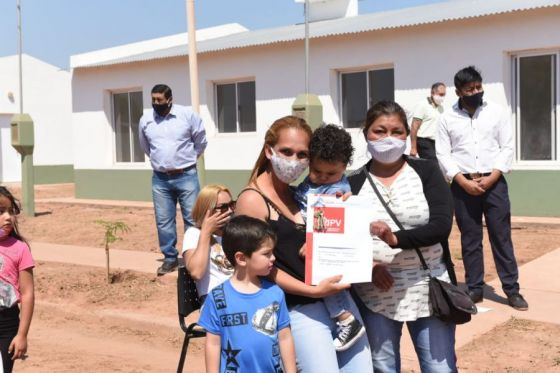 Participó por videoconferencia de la entrega realizada en ese municipio de Anta. Anunció que se está trabajando en el encauzamiento del río Dorado