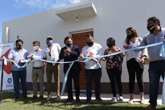 Las viviendas están ubicadas en la zona sudeste de Capital y fueron ejecutadas a partir de un trabajo articulado entre el Gobierno de Salta y el Sindicato de Trabajadores Viales