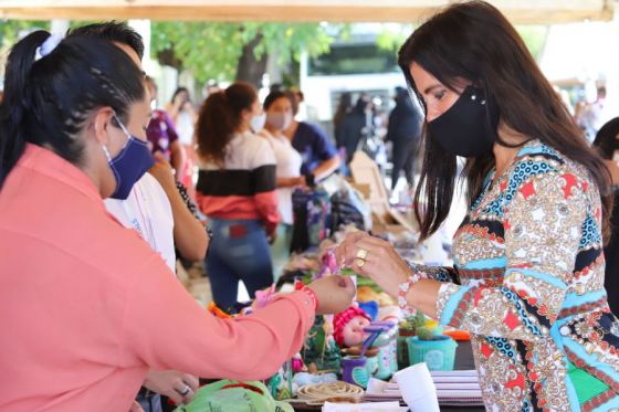 El gobernador Gustavo Sáenz, junto a Elena Cornejo, participó de las actividades que se realizan en el Polo Integral de las Mujeres para conmemorar el Día Internacional de la Mujer.