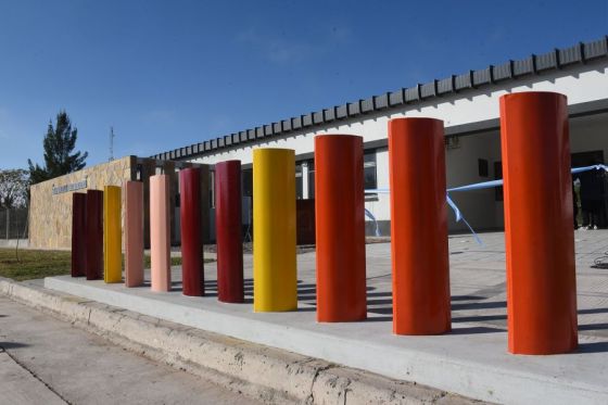 La obra beneficia a más de 150 alumnos de la ruralidad que compartían el edificio escolar y ahora “cumplen su sueño de tener aulas propias”.