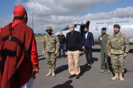 El gobernador Gustavo Sáenz se reunió con el ministro de Defensa de la Nación Jorge Taiana, quien se encuentra en la provincia para visitar a las tropas que participan del ejercicio “General Arias”.