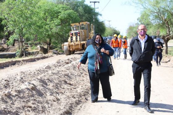 El ministro Sergio Camacho recorrió las obras en las que se invierten recursos provinciales y son coordinadas por la Municipalidad de Campo Santo.