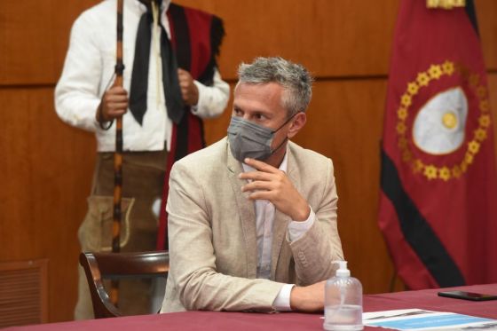 El vicegobernador Antonio Marocco, el presidente de Trenes Argentinos Capital Humano Damián Contreras y el vicepresidente de Trenes Argentinos Cargas Martin Gainza firmaron el convenio.