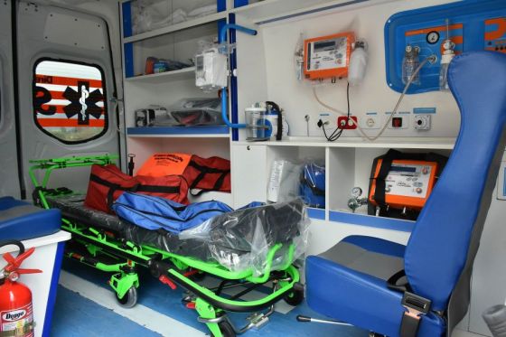 El gobernador Gustavo Sáenz entregó 4 ambulancias de alta complejidad, de las cuales 3 se destinarán al Samec (Sistema de Asistencia Médica para Emergencia y Catástrofes) y la restante al hospital Papa Francisco