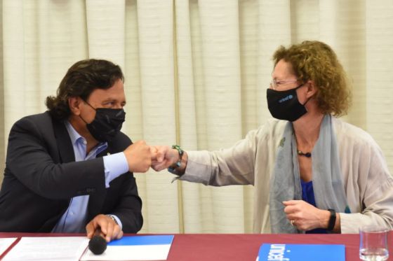 El gobernador Gustavo Sáenz recibió en Casa de Gobierno a la representante de UNICEF Argentina Luisa Brumana y su equipo, quienes les presentaron el Programa de Cooperación de UNICEF en el país