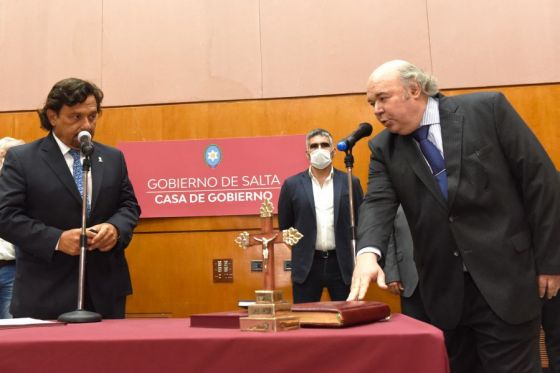 El gobernador Gustavo Sáenz tomó juramento a Abel Cornejo como nuevo ministro de Seguridad y Justicia de la provincia de Salta