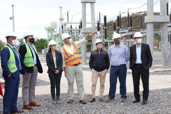 El ministro de Economía y Servicios Públicos, Roberto Dib Ashur, junto a su equipo, acompañaron al representante del BID en Argentina, José Agustín Aguerre a una recorrida de obras ya inauguradas