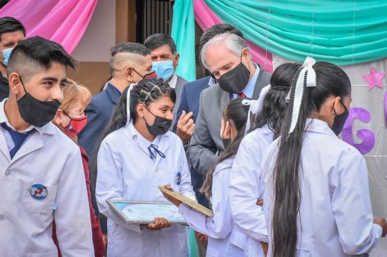 Se realizó el acto de cierre del ciclo lectivo 2021 en la escuela Nº 4074 “Dr. Bernardo Frías” de la localidad de Guachipas que contó con la presencia del Ministro de Educación, Matías Cánepa, el equipo directivo y docentes de la institución