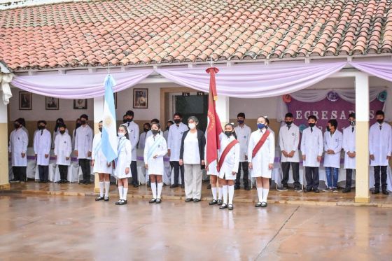 Se realizó el acto de cierre del ciclo lectivo 2021 en la escuela Nº 4074 “Dr. Bernardo Frías” de la localidad de Guachipas que contó con la presencia del Ministro de Educación, Matías Cánepa, el equipo directivo y docentes de la institución