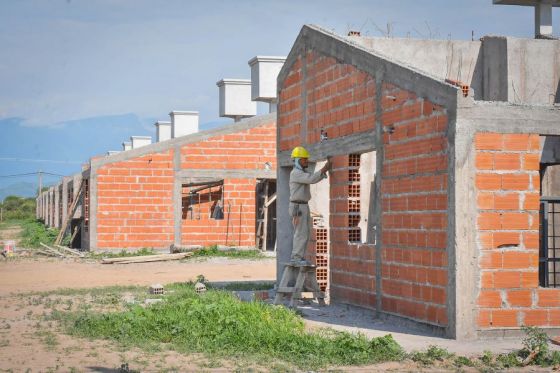 Son financiadas por el Ministerio de Desarrollo Territorial y Hábitat de Nación y ejecutadas en conjunto con el IVT. Tienen un avance físico promedio del 20%.