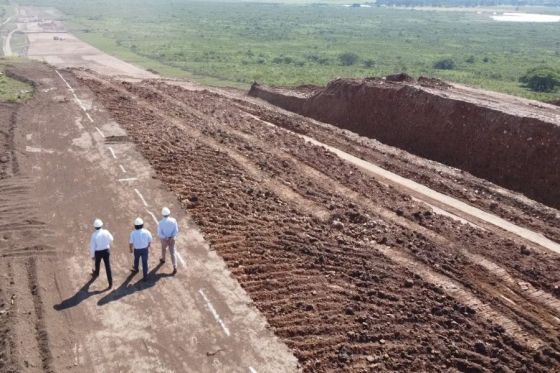 Sáenz verificó la obra que se está realizando en la zona que unirá la ruta provincial 28 con la avenida Bolivia. “Esta es una obra muy grande, muy importante y muy esperada por los salteños”