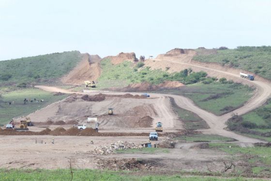 Sáenz verificó la obra que se está realizando en la zona que unirá la ruta provincial 28 con la avenida Bolivia. “Esta es una obra muy grande, muy importante y muy esperada por los salteños”