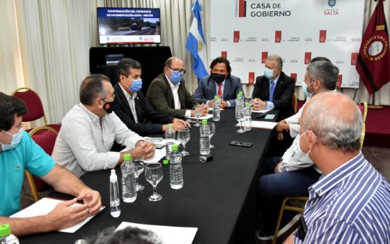 El gobernador Gustavo Sáenz encabezó la reunión de conformación del Consorcio de Pavimentación Anta-Metán del Ministerio de Infraestructura de la Provincia.