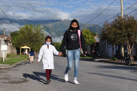 El gobernador Gustavo Sáenz inauguró oficialmente el ciclo lectivo 2022 en la provincia en la escuela N° 4752 “Dody Aráoz Costas de Jovanovics Usandivaras” de Campo Quijano