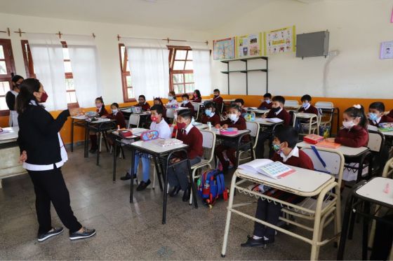 El gobernador Gustavo Sáenz inauguró oficialmente el ciclo lectivo 2022 en la provincia en la escuela N° 4752 “Dody Aráoz Costas de Jovanovics Usandivaras” de Campo Quijano