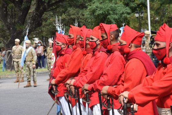 El pueblo de Salta rindió homenaje a los héroes de la Batalla de Salta liderada por Belgrano.