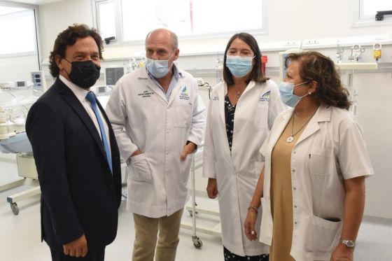 El mandatario acompañó la inauguración de la UTI pediátrica y de neonatología del Hospital Privado Tres Cerritos, donde se habilitaron 6 camas pediátricas y 8 cunas neonatales.