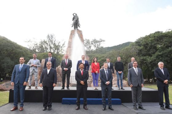 En la 9° Asamblea que se realizó en Salta, se adelantaron decisiones estratégicas en materia energética; se indicó que los 10 gobernadores plantearán ante el Congreso una agenda común y consensuada.