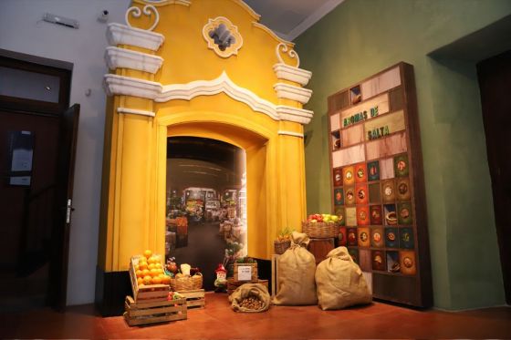 El gobernador Gustavo Sáenz inauguró el complejo museológico y cultural Explora Salta que propone y vincula una cantidad de condicionantes novedosos a partir de las dos casas patrimoniales restauradas: la Casa Arias Rengel y la Casa Leguizamón.