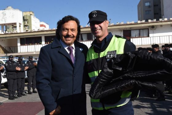 “Es política de Estado de este Gobierno dar a quienes velan por nuestra seguridad las herramientas necesarias para que cumplan con su trabajo”, dijo el Gobernador