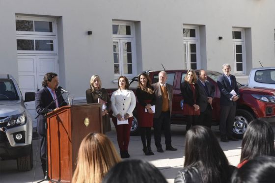 En el Polo de las Mujeres, el Gobernador destacó que en Salta todas y cada una de las áreas que abordan la violencia y la perspectiva de género, trabajan coordinada y articuladamente