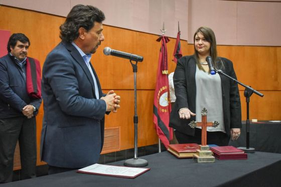 El gobernador Gustavo Sáenz tomó juramento a la nueva secretaria de Minería y Energía de la Provincia, Romina Sassarini