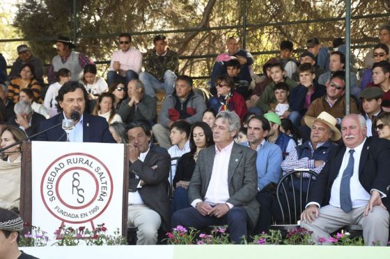 En el predio de la Sociedad Rural Salteña, el gobernador Gustavo Sáenz dejó oficialmente inaugurada la 78° edición de la Exposición Ganadera, Agrícola, Industrial y Comercial Expo Rural 2022