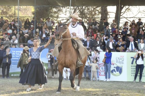 En el predio de la Sociedad Rural Salteña, el gobernador Gustavo Sáenz dejó oficialmente inaugurada la 78° edición de la Exposición Ganadera, Agrícola, Industrial y Comercial Expo Rural 2022