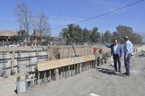 El gobernador Gustavo Sáenz junto al ministro de Infraestructura Sergio Camacho recorrió las obras en ejecución de la Circunvalación Noroeste