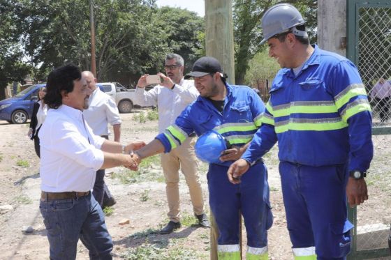 En el municipio, el gobernador Sáenz habilitó oficialmente la red de agua del barrio Gauchito Gil y del loteo Jerrall. Ambas obras abastecerán a más de 1600 familias de la localidad