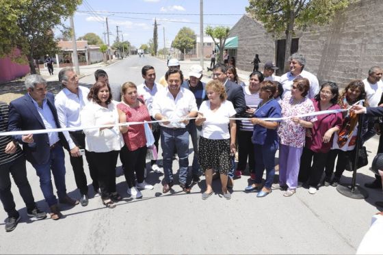 En Cerrillos Sáenz supervisó obras de viviendas, agua y saneamiento