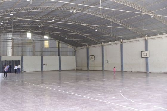 El Gobernador habilitó en el Complejo Deportivo el albergue para deportistas, gimnasio y mejoras en el campo de juego