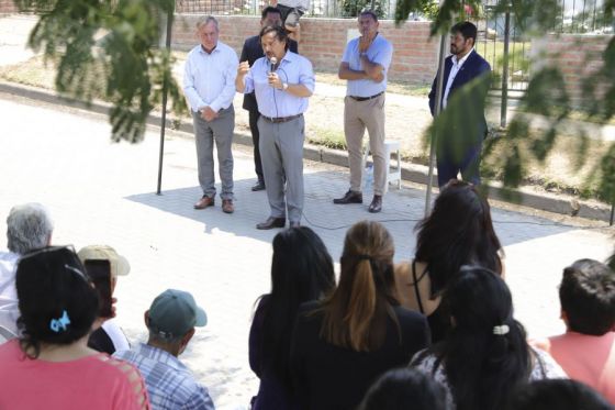 El gobernador Gustavo Sáenz acompañado por el intendente de Vaqueros, Daniel Moreno, realizó un recorrido por las obras que actualmente están en ejecución