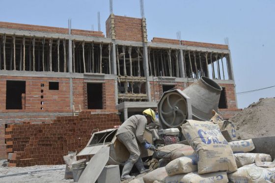 Está ubicado en barrio Pereyra Rozas. Es un complejo habitacional que se adjudicará en comodato a personas mayores de 60 años