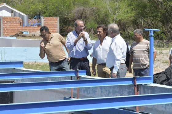 Se trata de la reactivación de 157 viviendas que finalizarán en 2 meses, la optimización de la planta potabilizadora del río Conchas que beneficiará a 30 mil habitantes y comenzará a funcionar la próxima semana