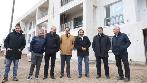 El gobernador Gustavo Sáenz y funcionarios nacionales recorrieron las obras de ampliación y optimización de la Planta Depuradora Sur y de viviendas ubicadas en barrio Pereyra Rozas.