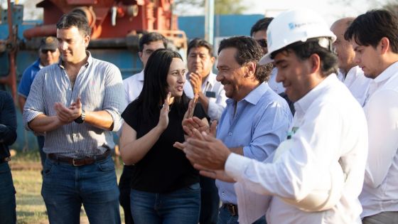 En Mosconi, Gustavo Sáenz inspeccionó los trabajos de perforación del primer pozo de agua de esa ciudad en el predio del Parque Industrial que beneficiará a más de 1.500 vecinos