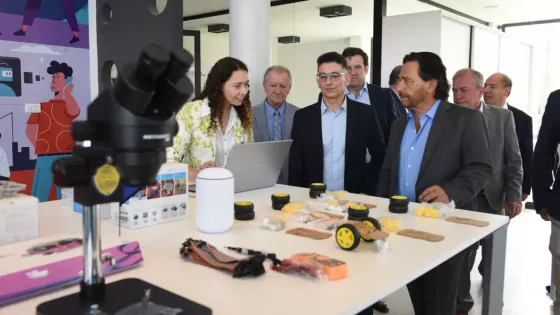 El gobernador Sáenz encabezó la inauguración del primer Centro de Alto Rendimiento de Robótica en Salta que posiciona a la provincia como referente del NOA en desarrollo tecnológico y economía del conocimiento