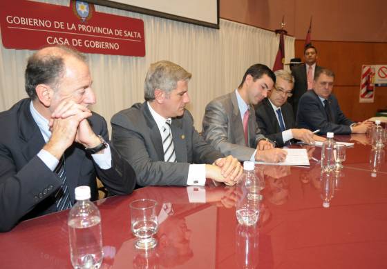 Urtubey con ministro Dominguez