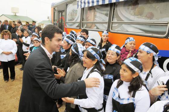 Entrega de viviendas en Orán