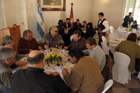 Almuerzo con intendentes