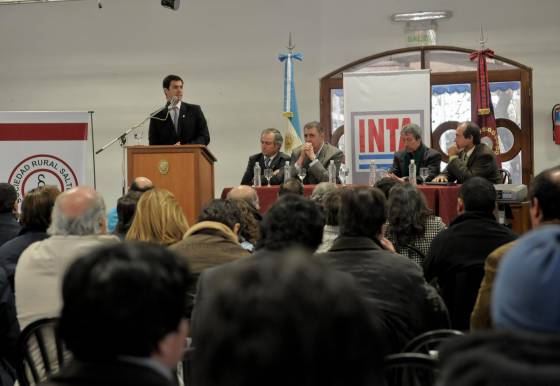 Gobernador en Sociedad Rural