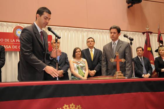 Urtubey tomó juramento al nuevo ministro de Gobierno, Seguridad y Derechos Humanos.