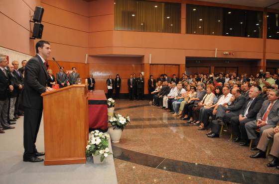 Urtubey tomó juramento al nuevo ministro de Gobierno, Seguridad y Derechos Humanos.